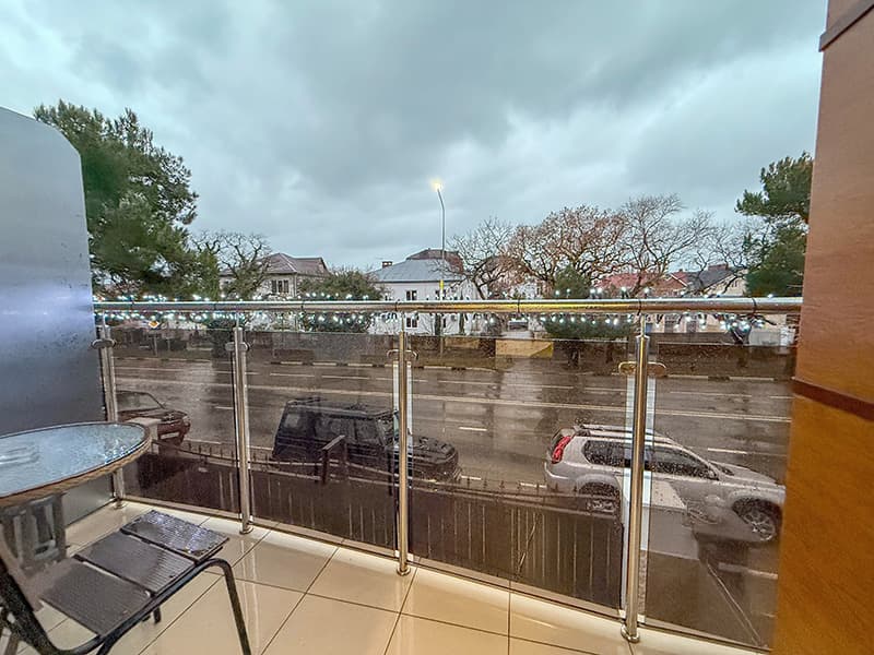 /images/balcony2.jpg
