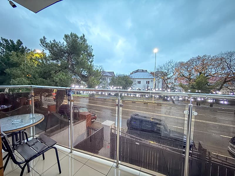 /images/balcony3.jpg